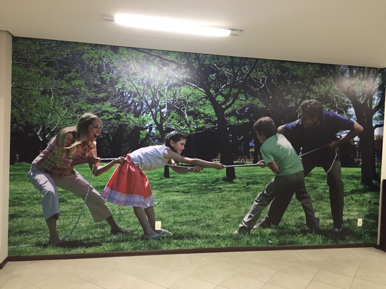 Vitrine Adesivada Comércio